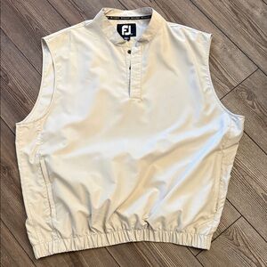 FootJoy Men's Sleeveless Golf Pullover Vest in Cream